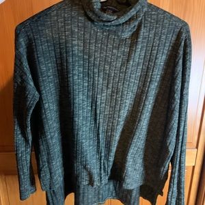 Green Turtle Neck